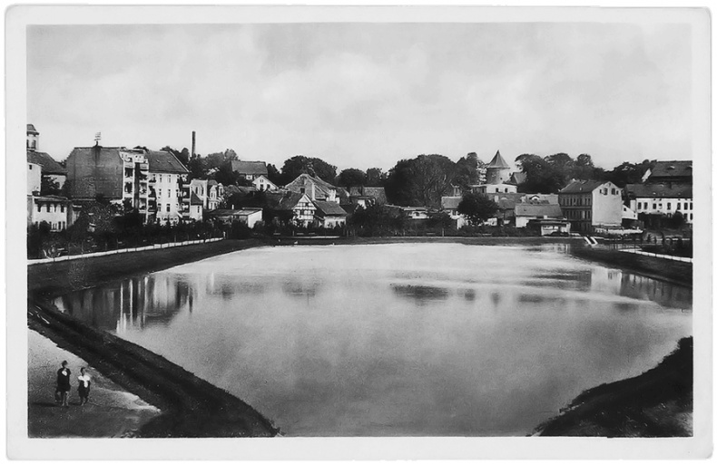 Иллюстрация к книге — Золотая тень Кёнигсберга [i_077.jpg]