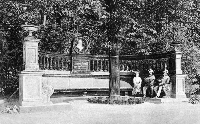 Иллюстрация к книге — Прогулки по Кенигсбергу [i_009.jpg]