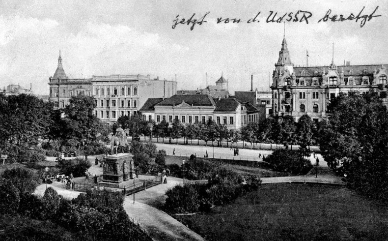 Иллюстрация к книге — Прогулки по Кенигсбергу [i_032.jpg]