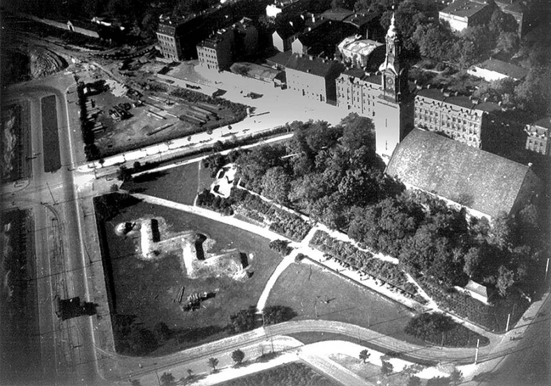 Иллюстрация к книге — Прогулки по Кенигсбергу [i_059.jpg]