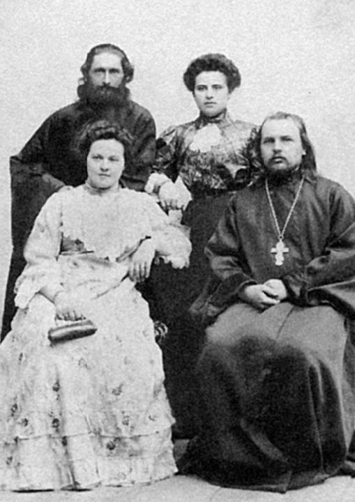 Иллюстрация к книге — XX век как жизнь. Воспоминания [i_001.jpg]