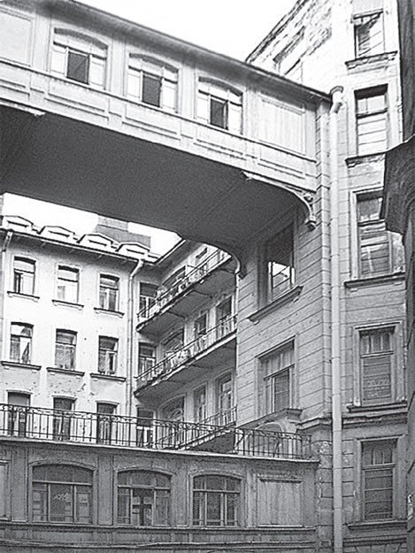 Иллюстрация к книге — Исторические здания Петербурга. Прошлое и современность. Адреса и обитатели [_106.jpg]