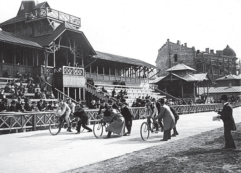 Иллюстрация к книге — Исторические здания Петербурга. Прошлое и современность. Адреса и обитатели [_135.jpg]