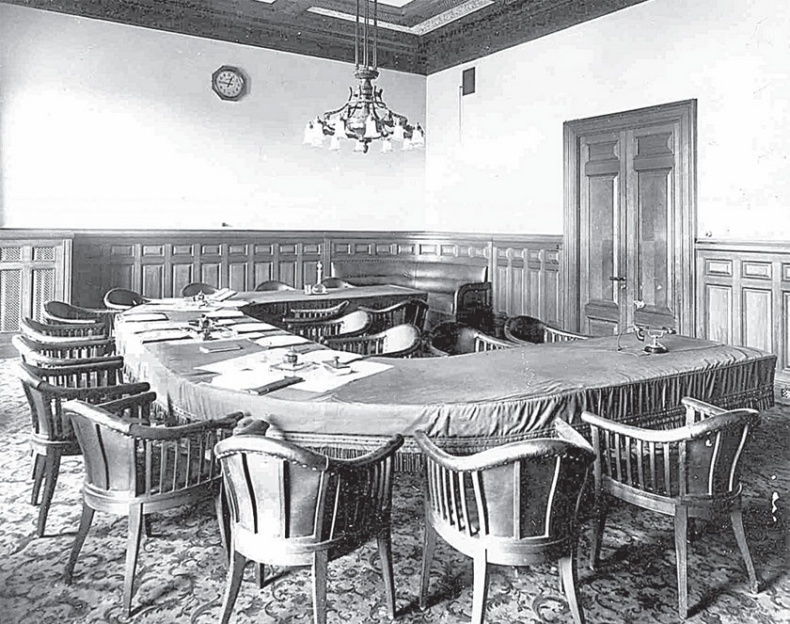 Иллюстрация к книге — Исторические здания Петербурга. Прошлое и современность. Адреса и обитатели [_8.jpg]