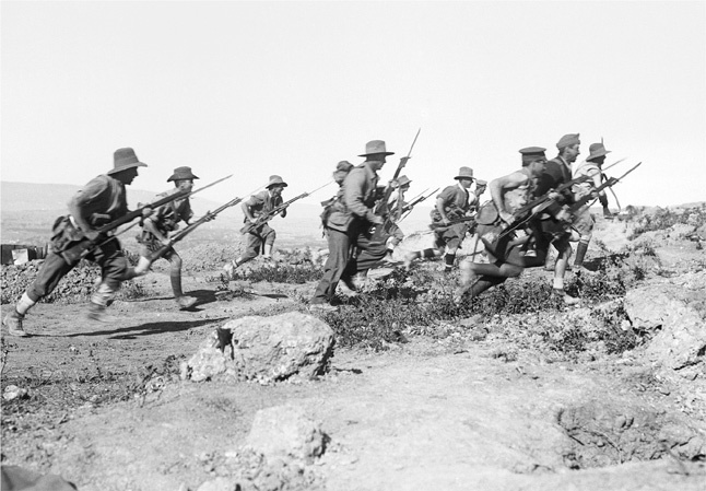 Иллюстрация к книге — Падение Османской империи. Первая мировая война на Ближнем Востоке, 1914-1920 [i_023.jpg]