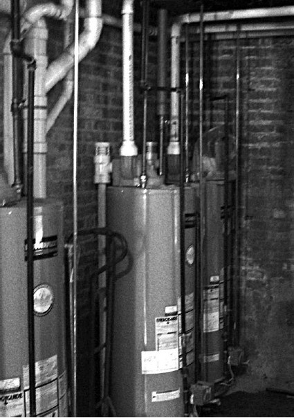 Иллюстрация к книге — Обустройство и ремонт дома быстро и дешево. Коммуникации и интерьер своими руками всего за 2 месяца [i_012.jpg]