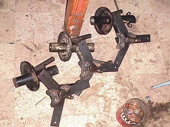 Иллюстрация к книге — Жизнь без проводов. Как изготовить ветроэлектростанцию для электроснабжения дома [i_024.jpg]