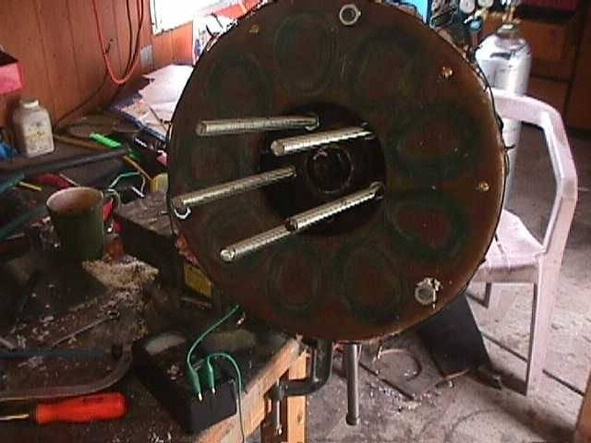 Иллюстрация к книге — Жизнь без проводов. Как изготовить ветроэлектростанцию для электроснабжения дома [i_034.jpg]