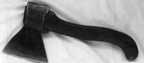 Иллюстрация к книге — Уроки искусного резчика. Вырезаем из дерева фигурки людей и животных, посуду, статуэтки [i_035.jpg]