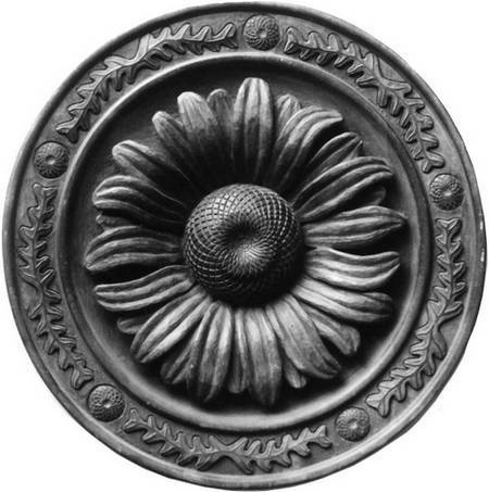 Иллюстрация к книге — Уроки искусного резчика. Вырезаем из дерева фигурки людей и животных, посуду, статуэтки [i_123.jpg]