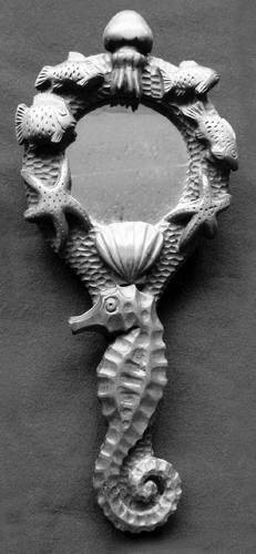 Иллюстрация к книге — Уроки искусного резчика. Вырезаем из дерева фигурки людей и животных, посуду, статуэтки [i_141.jpg]