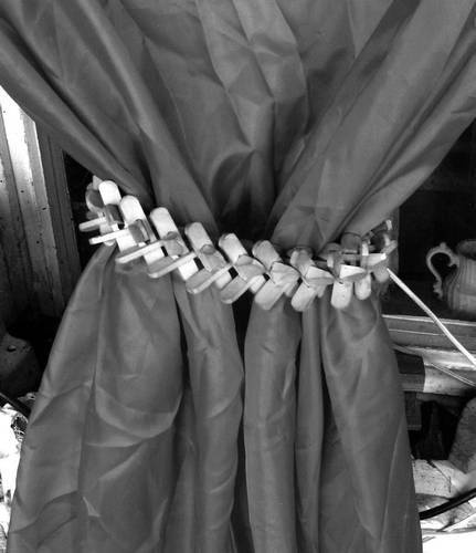 Иллюстрация к книге — Уроки искусного резчика. Вырезаем из дерева фигурки людей и животных, посуду, статуэтки [i_146.jpg]