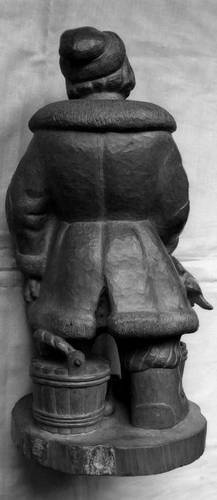 Иллюстрация к книге — Уроки искусного резчика. Вырезаем из дерева фигурки людей и животных, посуду, статуэтки [i_159.jpg]