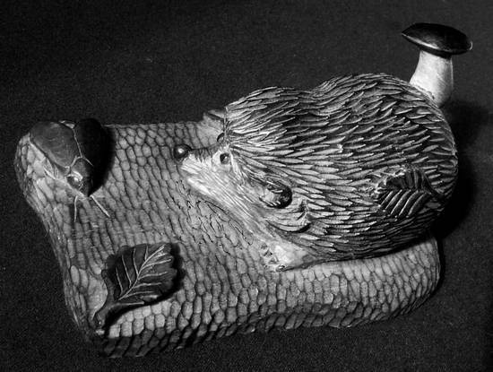 Иллюстрация к книге — Уроки искусного резчика. Вырезаем из дерева фигурки людей и животных, посуду, статуэтки [i_207.jpg]