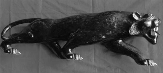 Иллюстрация к книге — Уроки искусного резчика. Вырезаем из дерева фигурки людей и животных, посуду, статуэтки [i_212.jpg]