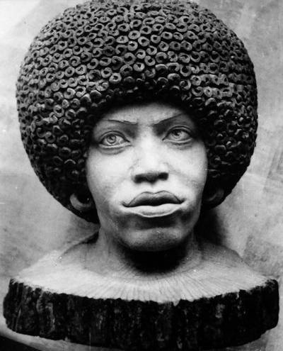 Иллюстрация к книге — Уроки искусного резчика. Вырезаем из дерева фигурки людей и животных, посуду, статуэтки [i_243.jpg]