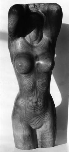 Иллюстрация к книге — Уроки искусного резчика. Вырезаем из дерева фигурки людей и животных, посуду, статуэтки [i_268.jpg]