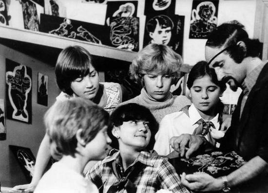 Иллюстрация к книге — Уроки искусного резчика. Вырезаем из дерева фигурки людей и животных, посуду, статуэтки [i_314.jpg]