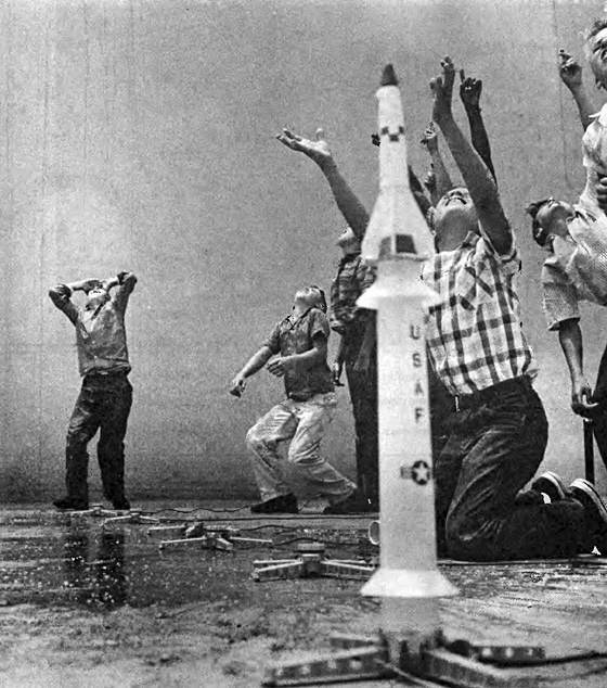 Иллюстрация к книге — История космического соперничества СССР и США [i_033.jpg]