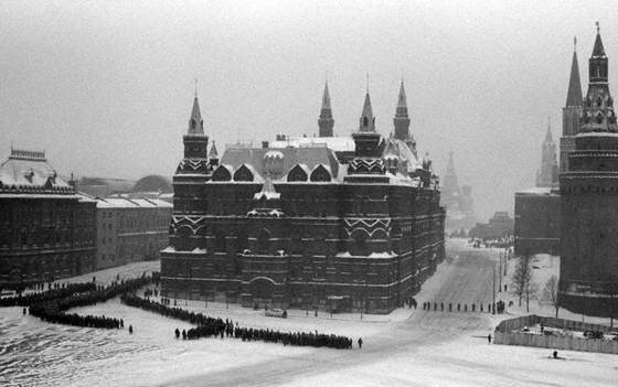 Иллюстрация к книге — История космического соперничества СССР и США [i_045.jpg]