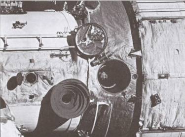 Иллюстрация к книге — Тайны военной космонавтики [i_066.jpg]