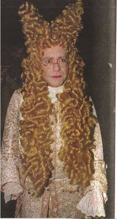 Иллюстрация к книге — Голый мужчина [doc2fb_image_02000009.jpg]