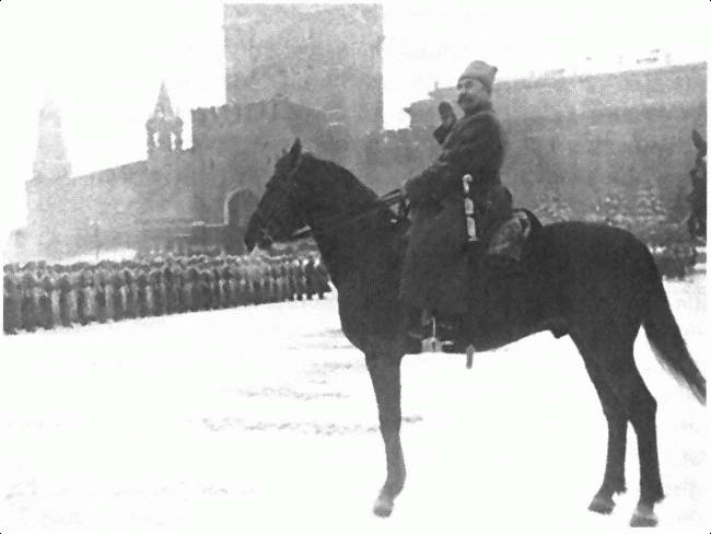 Иллюстрация к книге — Клим Ворошилов. Первый Маршал страны Советов. Друг Сталина, враг Хрущева [i_020.jpg]