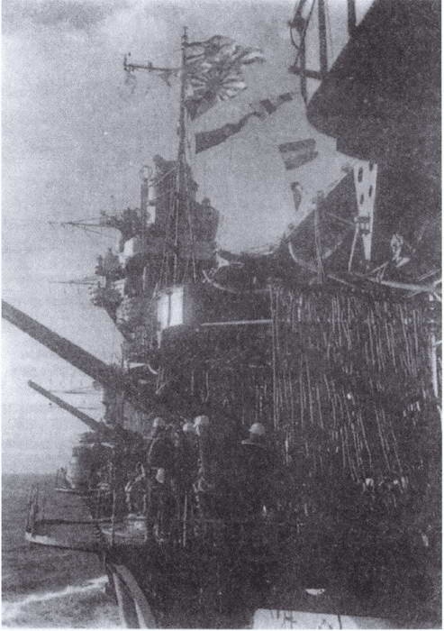 Иллюстрация к книге — Перл-Харбор. Ошибка или провокация? [i_040.jpg]