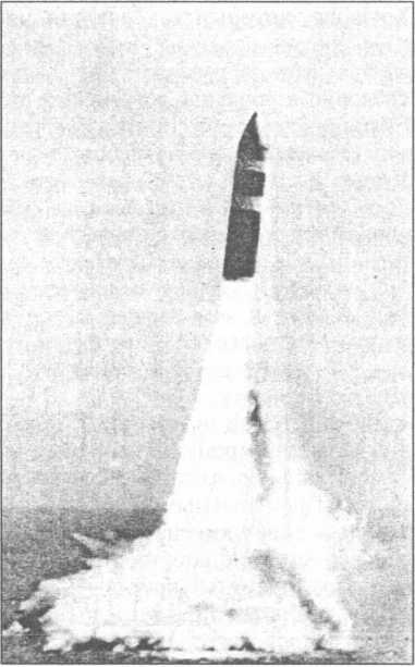 Иллюстрация к книге — Ракетные войска СССР [i_025.jpg]