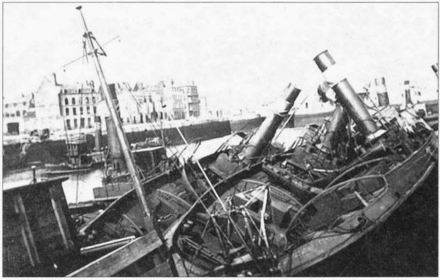 Иллюстрация к книге — Величайший позор Британии. От Дюнкерка до Крита. 1940-1941 [i_038.jpg]