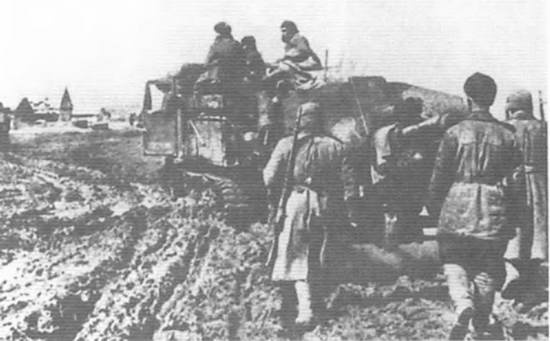 Иллюстрация к книге — Восточный фронт. Черкассы. Тернополь. Крым. Витебск. Бобруйск. Броды. Яссы. Кишинев. 1944 [i_022.jpg]