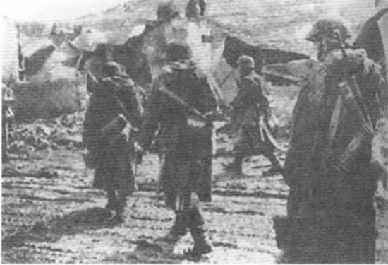 Иллюстрация к книге — Восточный фронт. Черкассы. Тернополь. Крым. Витебск. Бобруйск. Броды. Яссы. Кишинев. 1944 [i_026.jpg]