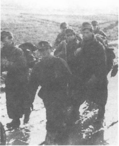 Иллюстрация к книге — Восточный фронт. Черкассы. Тернополь. Крым. Витебск. Бобруйск. Броды. Яссы. Кишинев. 1944 [i_052.jpg]