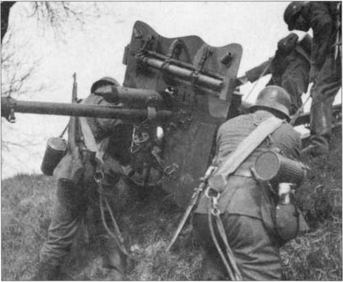 Иллюстрация к книге — Wehrmacht. Сухопутные войска III Рейха [i_015.jpg]