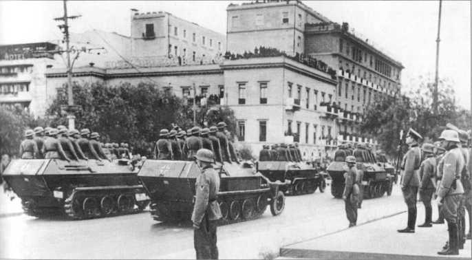 Иллюстрация к книге — Wehrmacht. Сухопутные войска III Рейха [i_062.jpg]