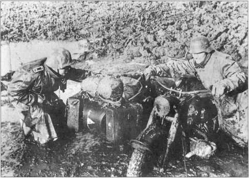 Иллюстрация к книге — Wehrmacht. Сухопутные войска III Рейха [i_142.jpg]