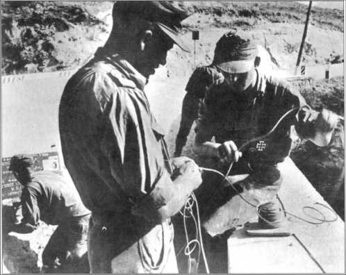 Иллюстрация к книге — Wehrmacht. Сухопутные войска III Рейха [i_196.jpg]