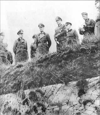 Иллюстрация к книге — Wehrmacht. Сухопутные войска III Рейха [i_209.jpg]