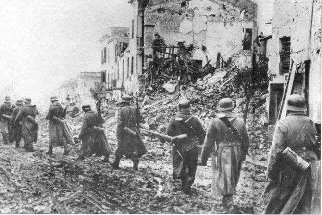 Иллюстрация к книге — Wehrmacht. Сухопутные войска III Рейха [i_242.jpg]