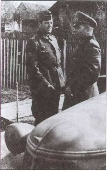 Иллюстрация к книге — По обе стороны правды. Власовское движение и отечественная коллаборация [i_006.jpg]