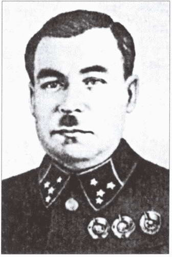 Иллюстрация к книге — В боях за Ельню. Первые шаги к победе [i_011.jpg]