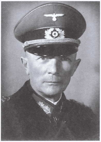 Иллюстрация к книге — В боях за Ельню. Первые шаги к победе [i_013.jpg]