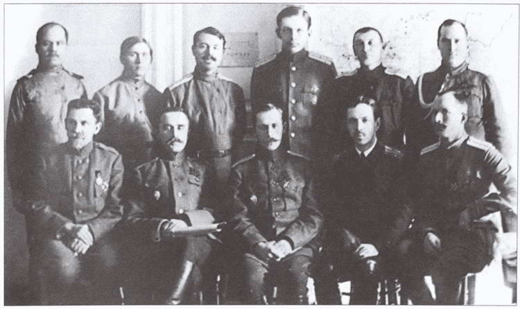 Иллюстрация к книге — Спецслужбы Белого движения. 1918-1922. Разведка [i_008.jpg]