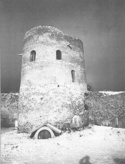 Иллюстрация к книге — Твердыни России. От Новгорода до Порт-Артура [i_005.jpg]