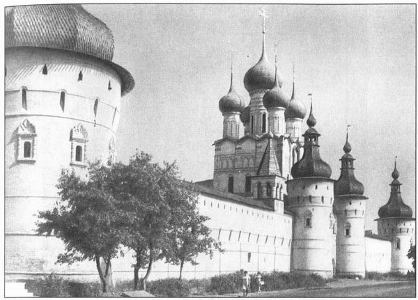 Иллюстрация к книге — Твердыни России. От Новгорода до Порт-Артура [i_009.jpg]