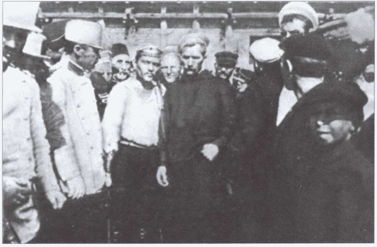 Иллюстрация к книге — Мятеж броненосца &quot;Князь Потемкин-Таврический&quot;. Правда и вымысел [i_017.jpg]