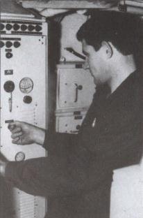 Иллюстрация к книге — &quot;Спасите наши души!&quot;. Неизвестные страницы истории советского ВМФ [imge808.jpg]