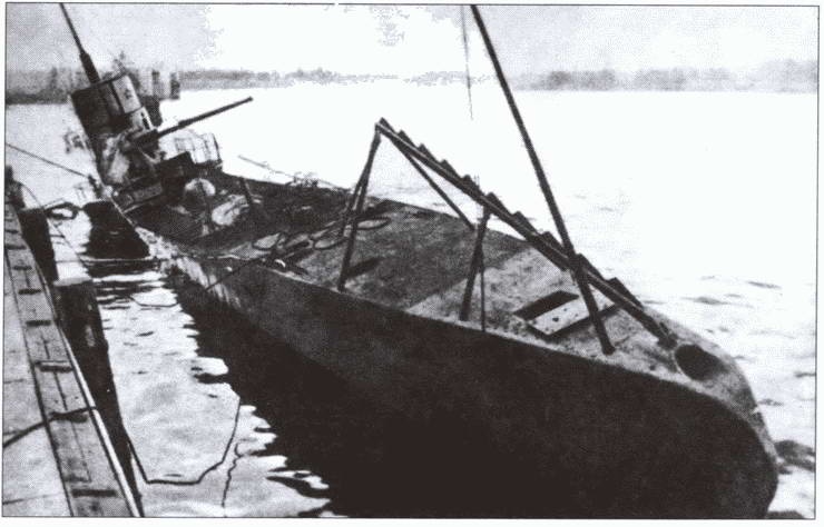 Иллюстрация к книге — Балтийский флот в битве за Ленинград 1941 г. [i_012.jpg]