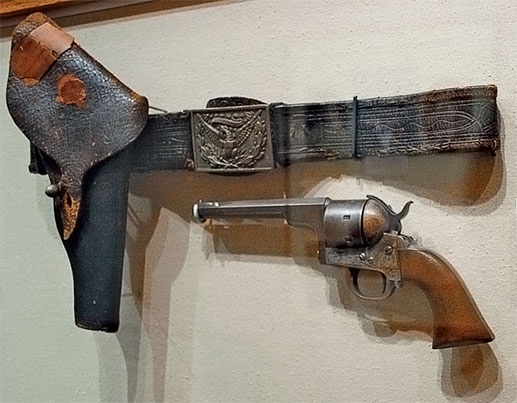 Иллюстрация к книге — Первая энциклопедия Дикого Запада - от A до Z [i_329.jpg]