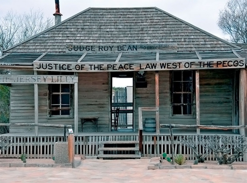 Иллюстрация к книге — Первая энциклопедия Дикого Запада - от A до Z [i_376.jpg]